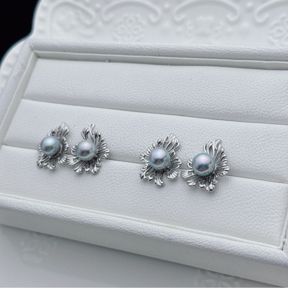 E242 S925 Handmade Akoya Sea Pearl Earrings - Picture 3 of 5